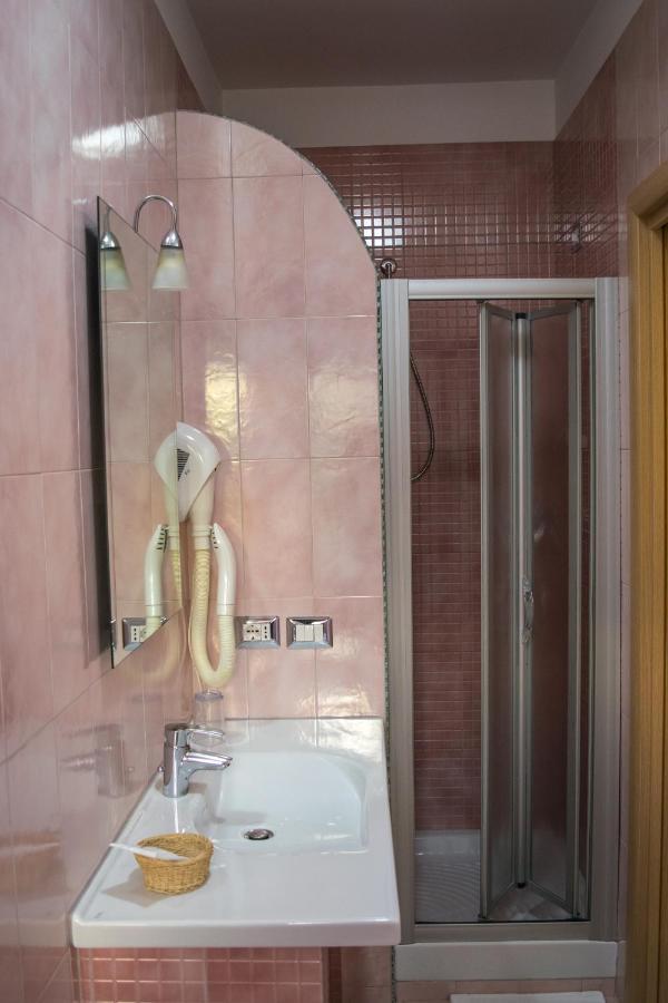 Hotel Ginevra Poggiomarino المظهر الخارجي الصورة